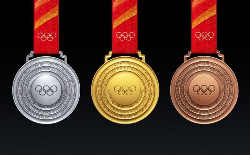 파일:베이징 동계올림픽 메달2.jpg