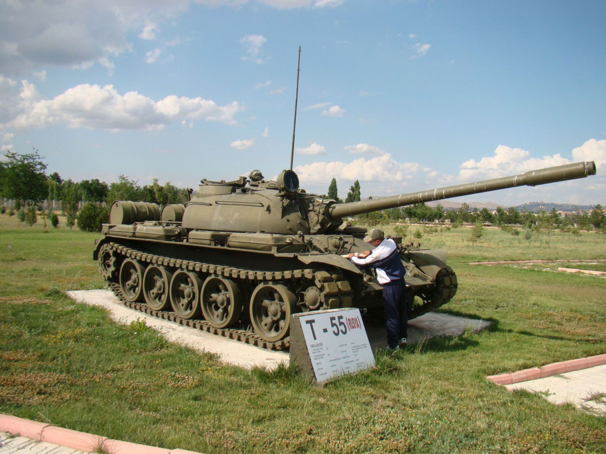 파일:Etimesgut_Tank_Museum_T-55.jpg
