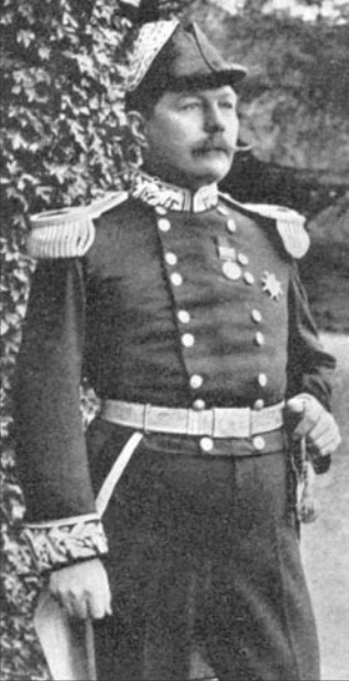 파일:1902-arthur-conan-doyle-wearing-his-deputy-lieutenant-uniform2.jpg