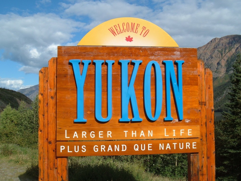 파일:external/upload.wikimedia.org/Yukon_border_sign.jpg