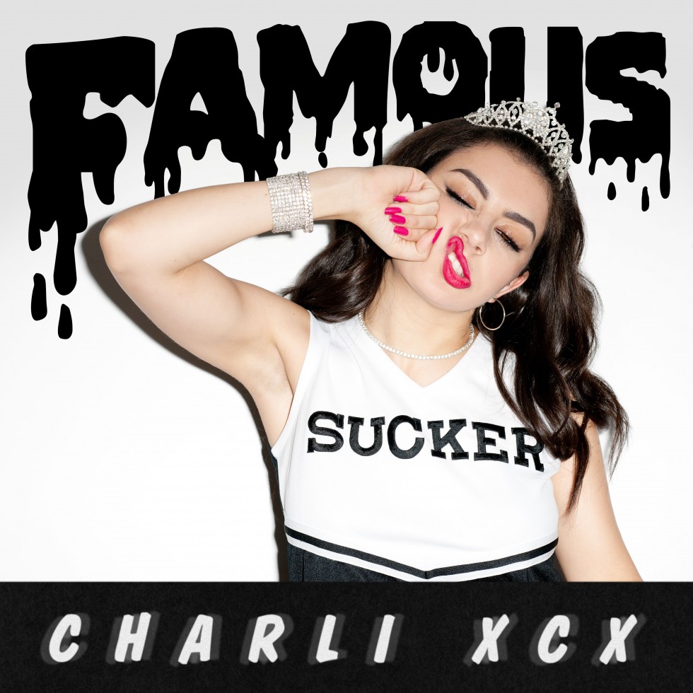 파일:Charli XCX Famous.jpg