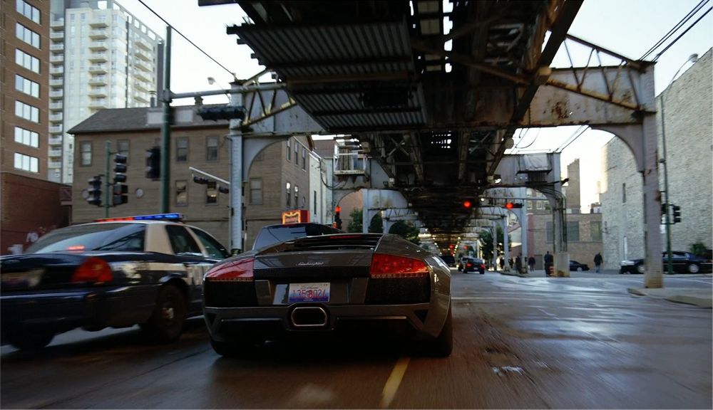 파일:18_Chase-in-Lamborghini_The-Dark-Knight_2008_LegendaryTrips.jpg