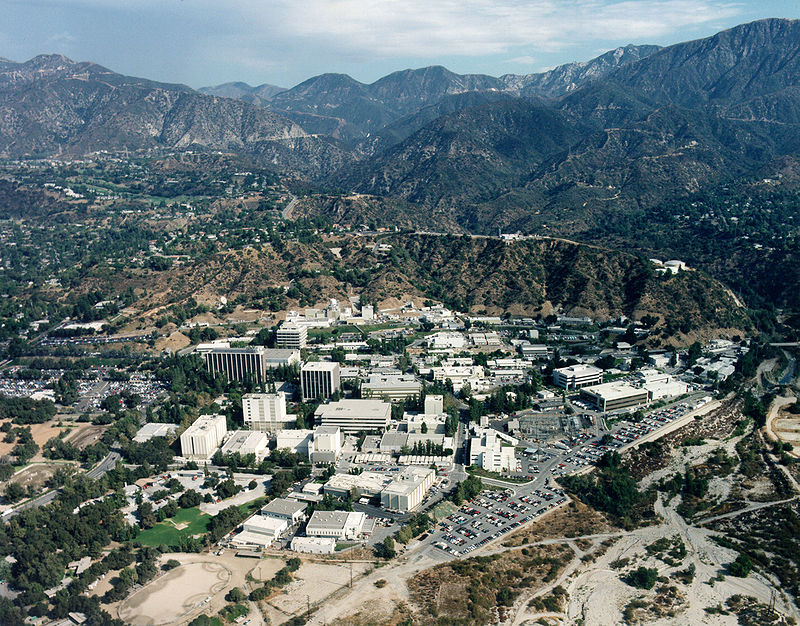 파일:external/upload.wikimedia.org/800px-Site_du_JPL_en_Californie.jpg