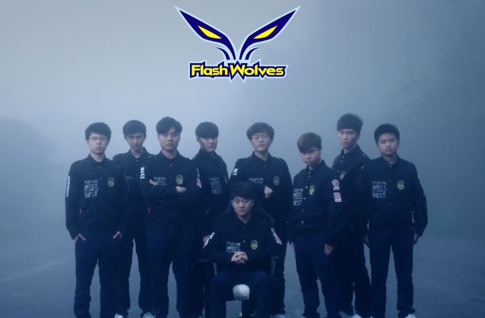 파일:Flash Wolves Season8.jpg