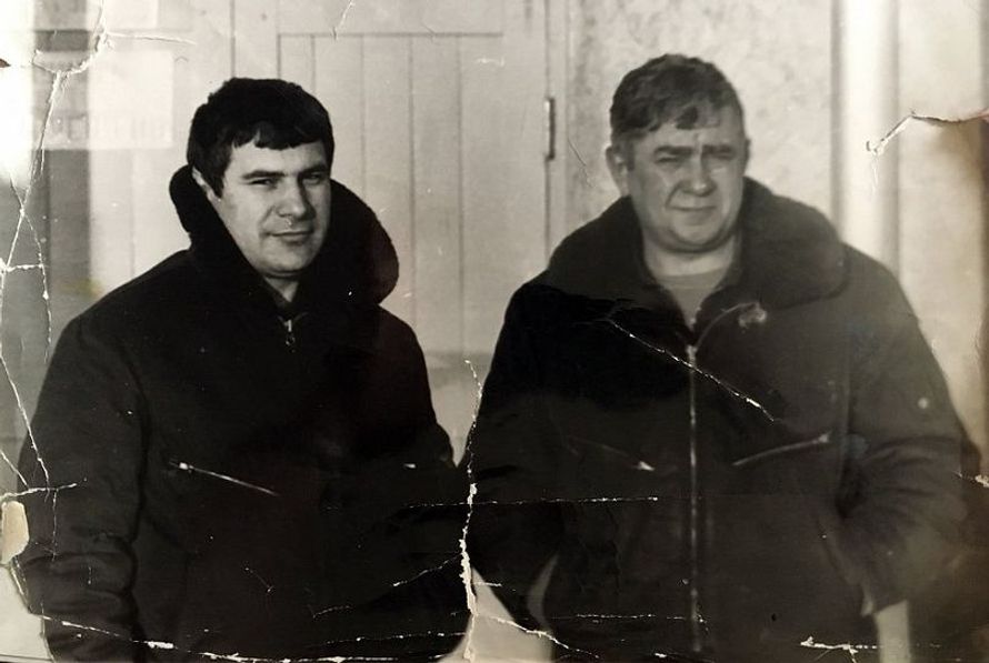 파일:Pilots Anatoly Kerefov (left) and Alexander Goryanoy.jpg