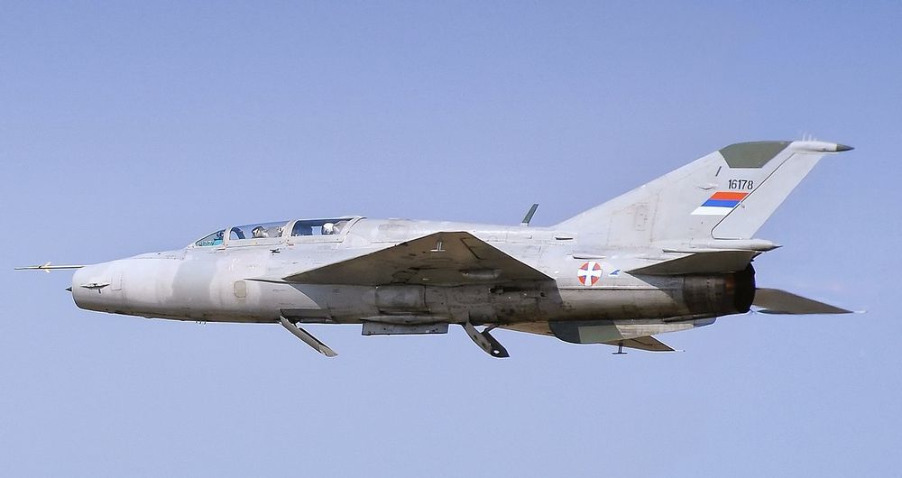 이미지:MiG-21UM_16178_Serbian_Air_Force.jpg