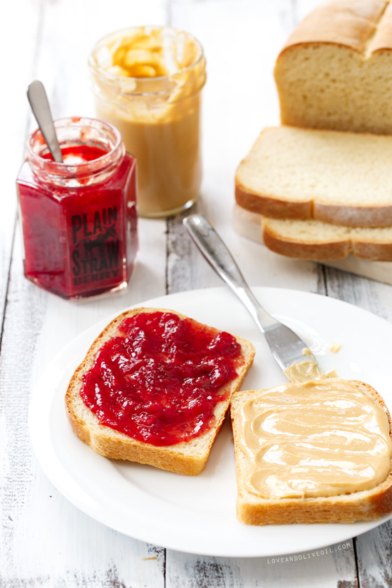 이미지:scratch-peanut-butter-jelly-sandwiches.jpg