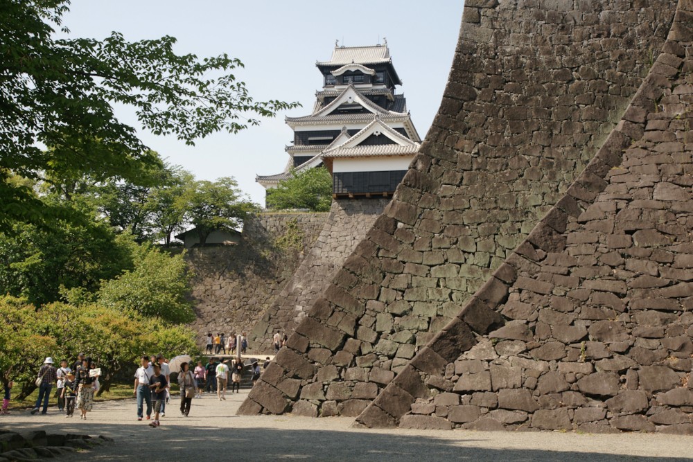 파일:external/upload.wikimedia.org/Kumamoto_Castle_02n3200.jpg