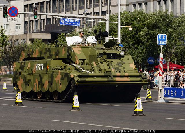 파일:external/www.armyrecognition.com/Armoured_recovery_vehicle_ARV_China_Chinese_army_PLA_military_equipment_parade_3_September_2015_640_001.jpg
