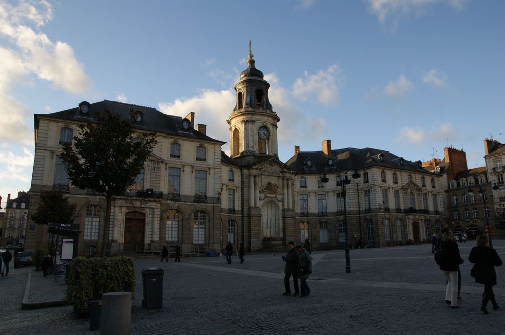 파일:Mairie_de_Rennes.jpg