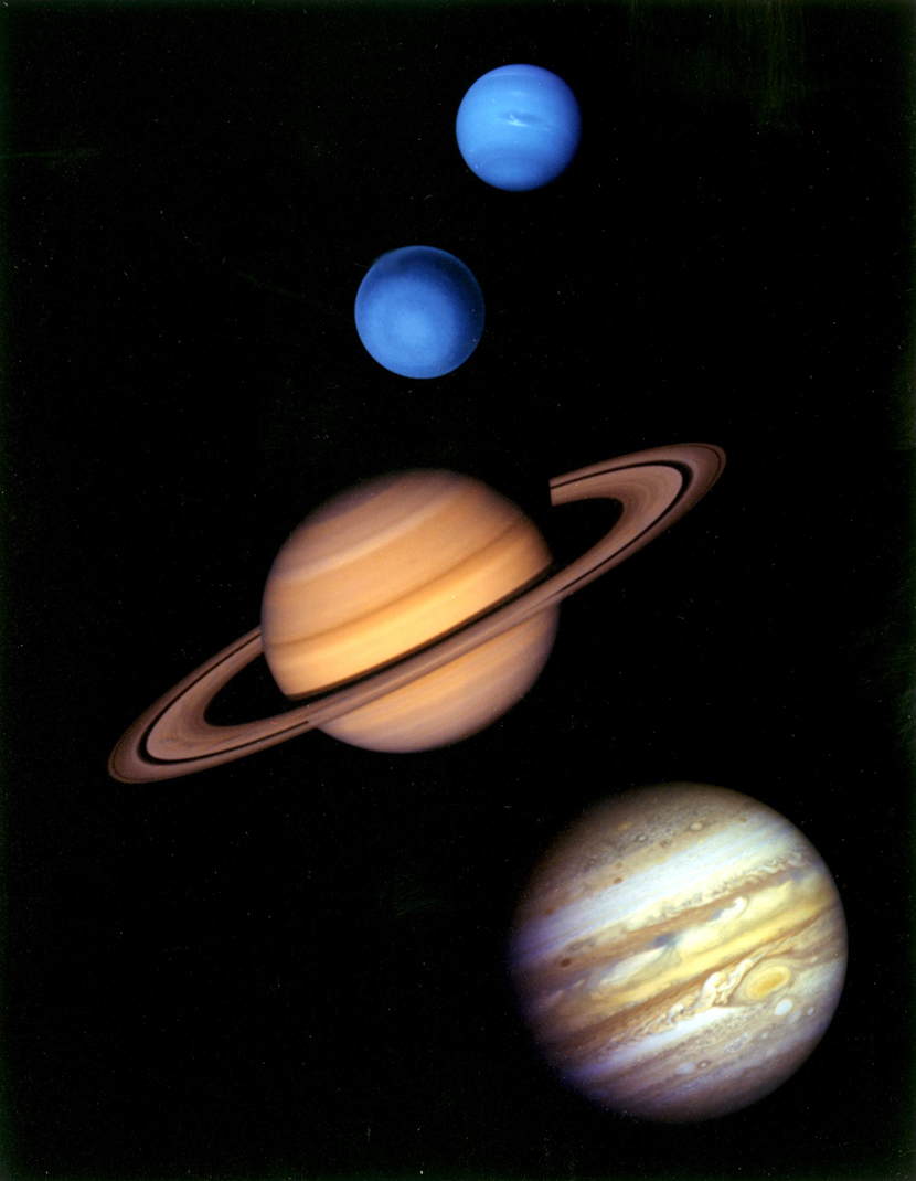 파일:Gas giants in the solar system.jpg