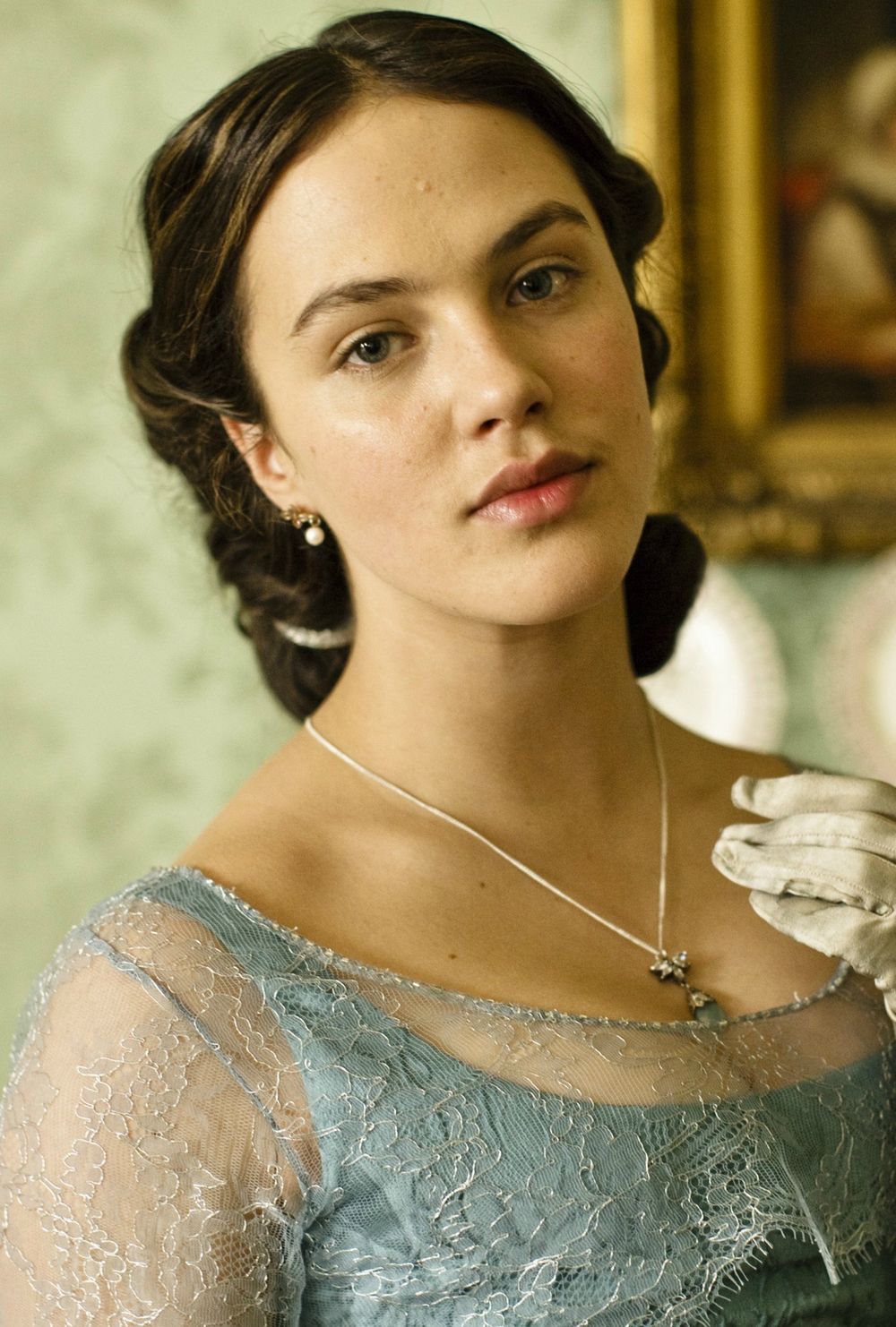 파일:Downton Abbey.Sybil Crawley.jpg