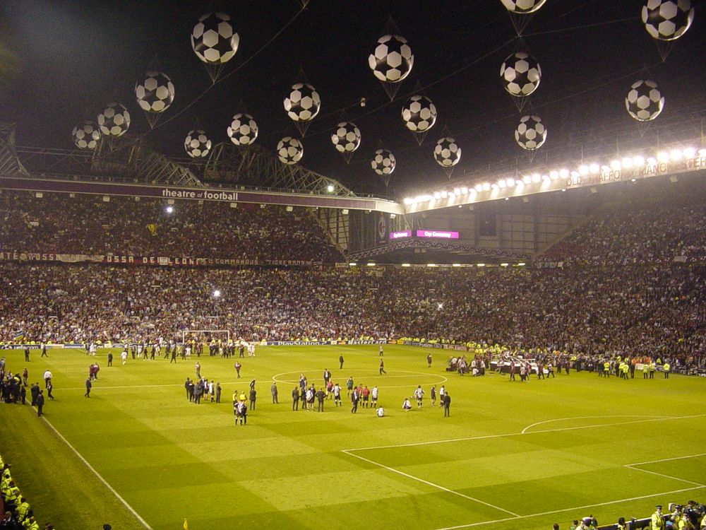 파일:Old_Trafford_(2003_UEFA_Champions_League_Final).jpg