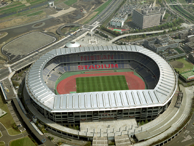 파일:Nissan Stadium_(Yokohama).jpg