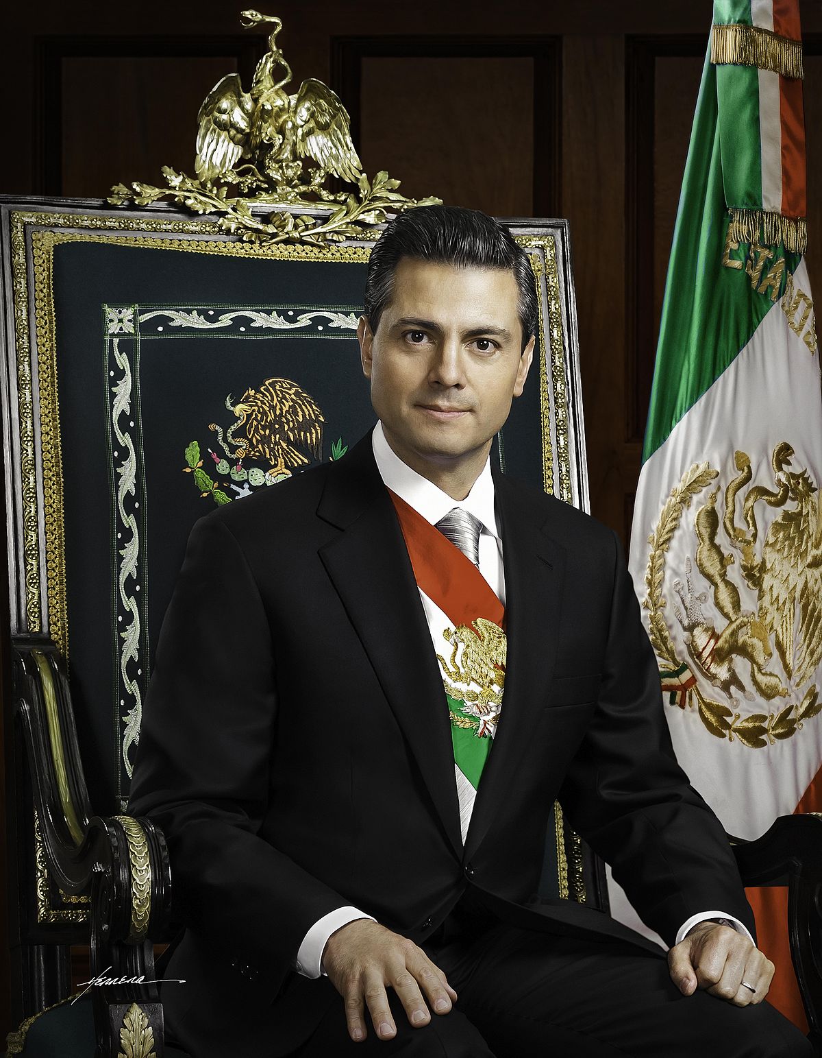 파일:1200px-Presidente_Enrique_Peña_Nieto._Fotografía_oficial.jpg