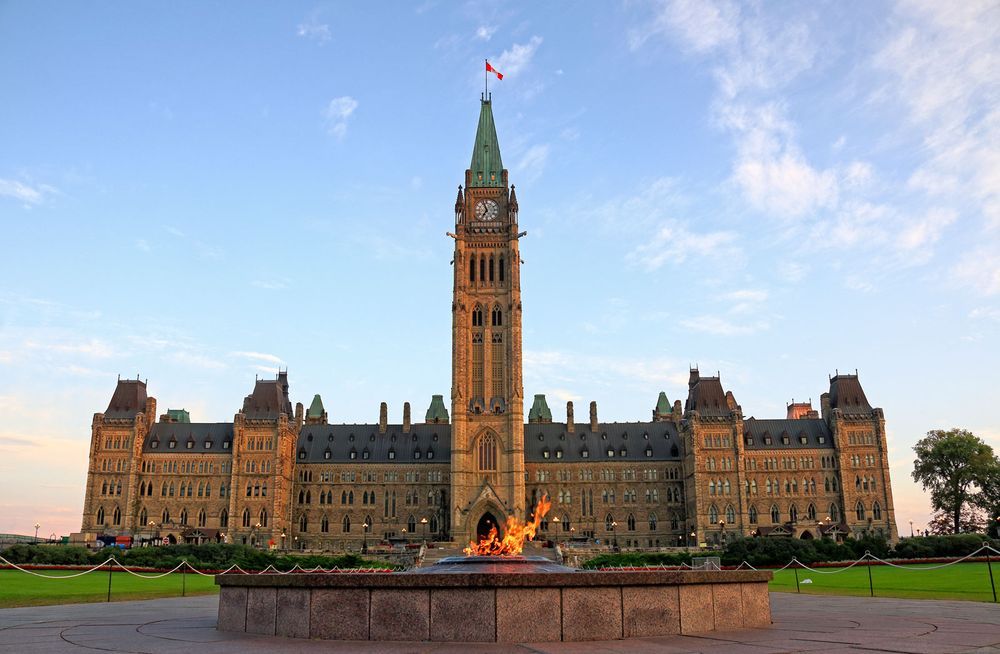 파일:building-Ottawa-Parliament.jpg