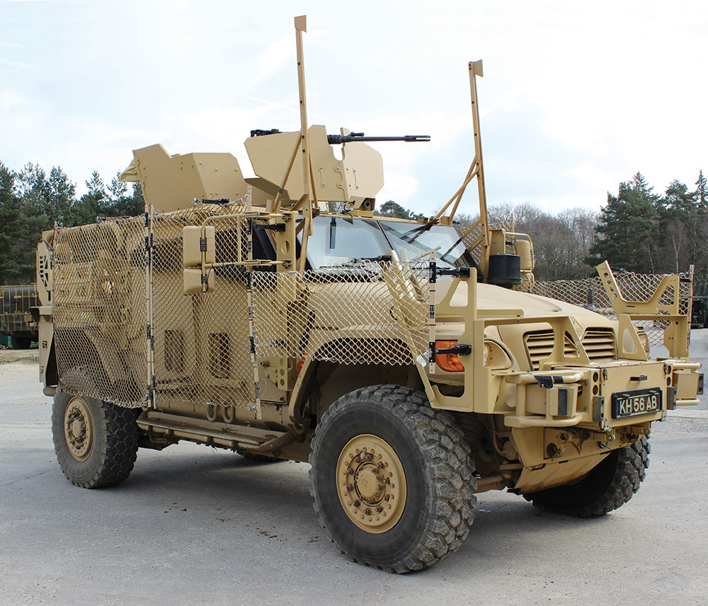 파일:external/amsafebridport.com/AmSafe-Bridports-Tarian-RPG-Armour-System-on-Show-at-DSEi-Image-of-Tarian-to-Armoured-Vehicle1.jpg