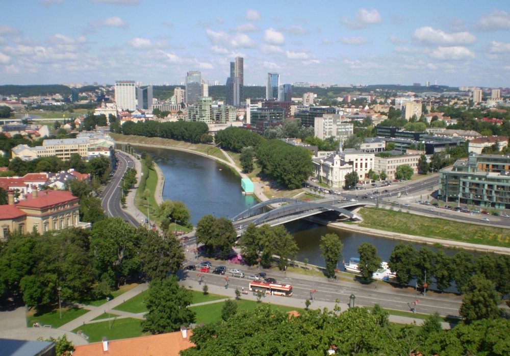 파일:external/upload.wikimedia.org/Vilnius_river.jpg