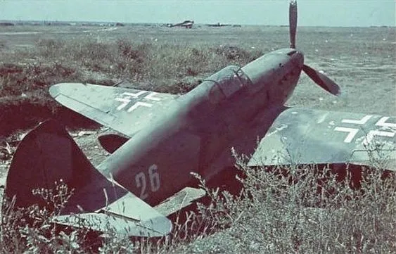 파일:Luftwaffe_captured_LaGG-3.jpg