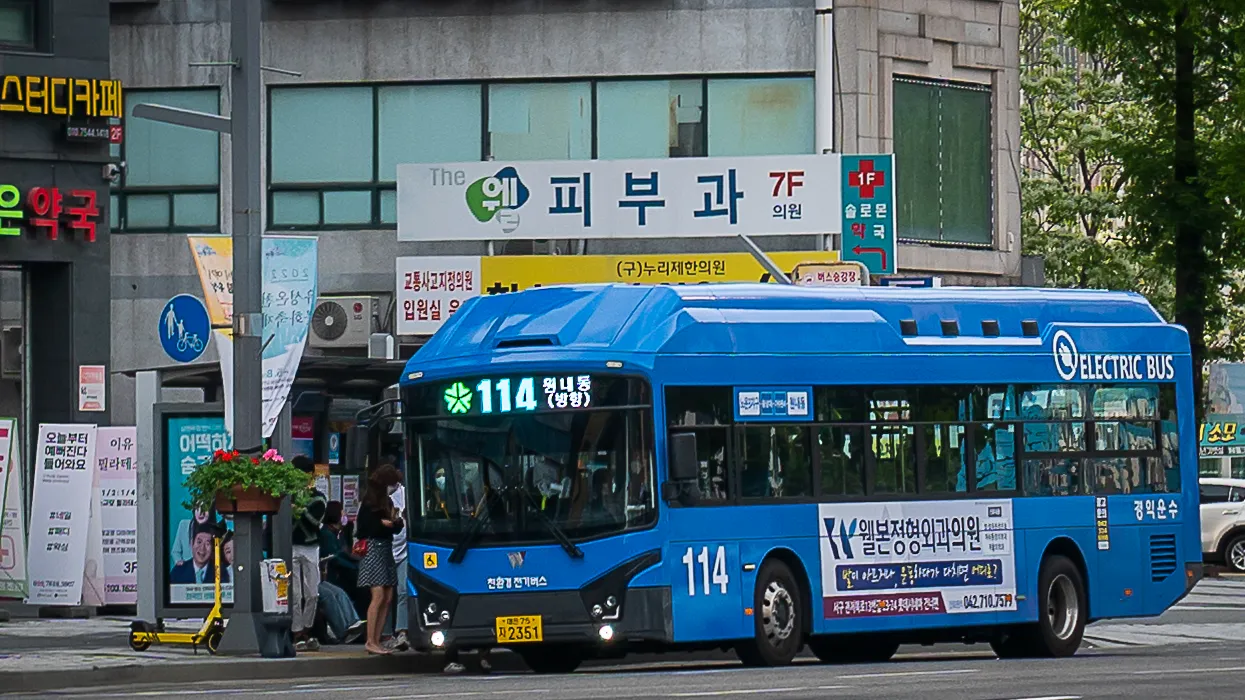 파일:대전 114번 우진 전기차량.webp