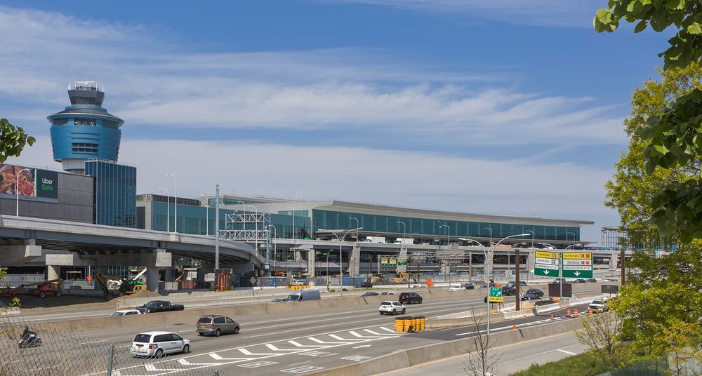 파일:LaGuardia Airport New.jpg
