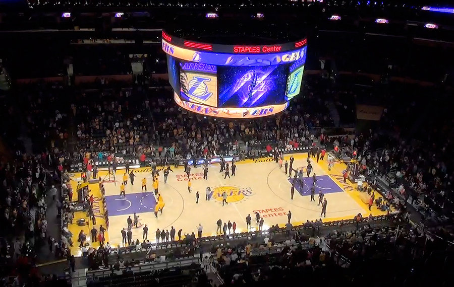 파일:external/lapostexaminer.com/Staples-Center-Lakers1.jpg