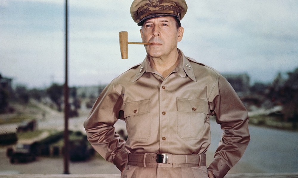 파일:General-Douglas-MacArthur.jpg