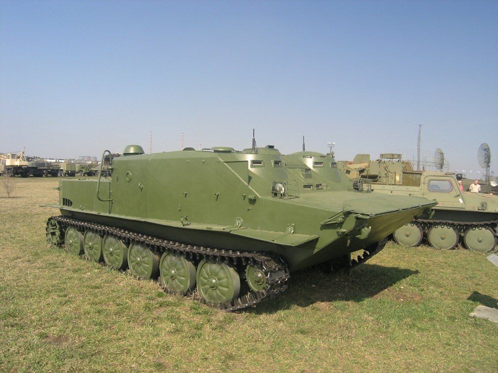 파일:BTR-50_1.jpg