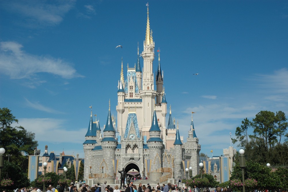 파일:external/www.travelfreak.com/Walt-Disney-World-Castle-Wallpaper-.jpg