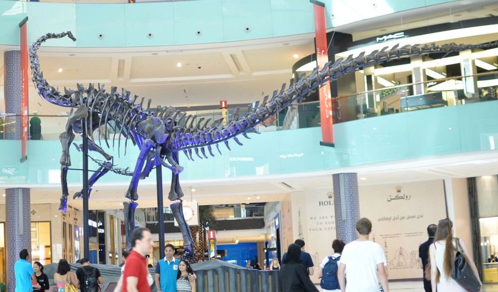 파일:external/upload.wikimedia.org/1920px-Dubai_Mall_Dinosaur.jpg