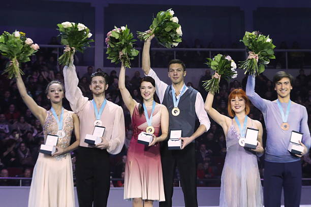 파일:2018 러시아선수권 아이스댄스 포디움.jpg