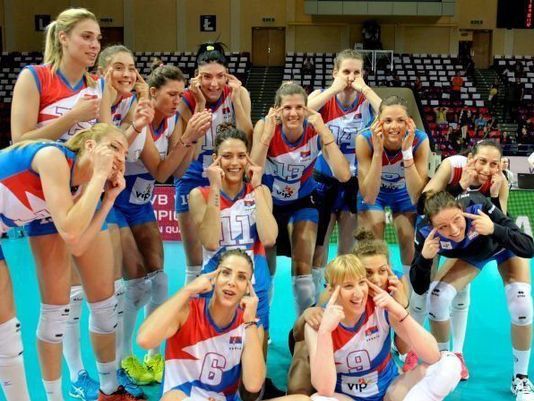 파일:세르비아 여자 배구 국가대표 인종차별.jpg