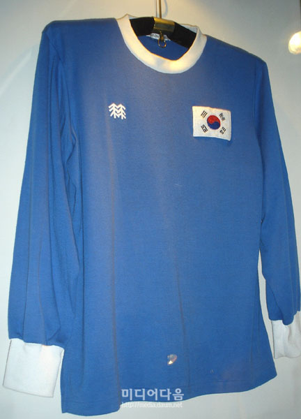 파일:1983-세계청소년축구대회-대한민국U20축구대표팀-보조유니폼.jpg