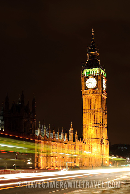파일:external/cdn.c.photoshelter.com/big-ben-at-night-with-traffic-lights-parliament-house-london-g273164455.jpg