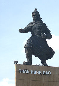 파일:external/upload.wikimedia.org/200px-Tranhungdaosta.jpg