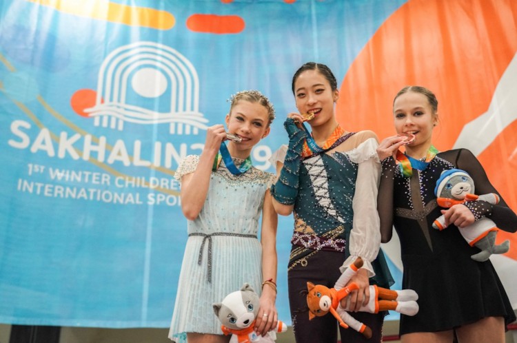 파일:2019 동계 유소년 아시아 대회 피겨 여자싱글 포디움.jpg
