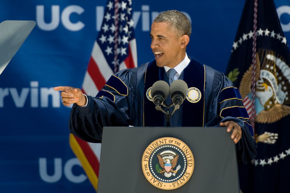파일:Obama_at_UCI.jpg