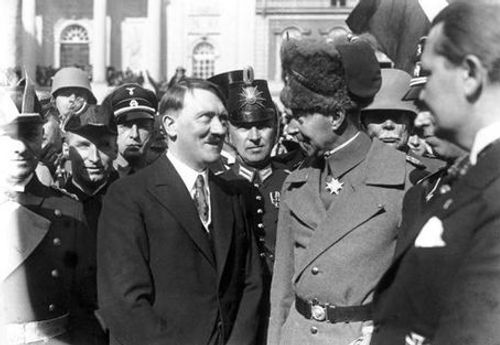 파일:Adolf_Hitler,_Kronprinz_Wilhelm.jpg