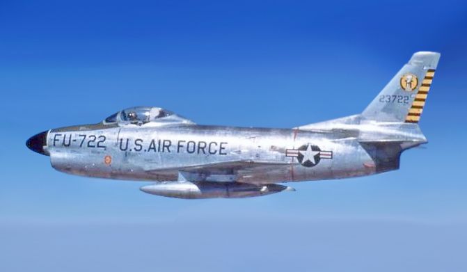 파일:North_American_F-86D_(722).jpg