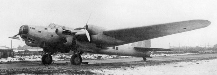 파일:external/mig3.sovietwarplanes.com/ANT-42-prototype-1937-01.jpg