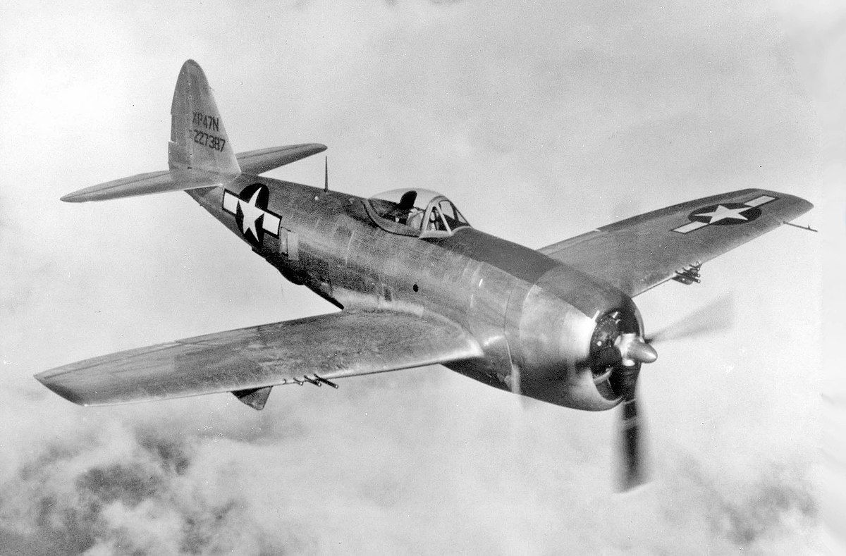 파일:1200px-Republic_P-47N_Thunderbolt_in_flight_(cropped).jpg