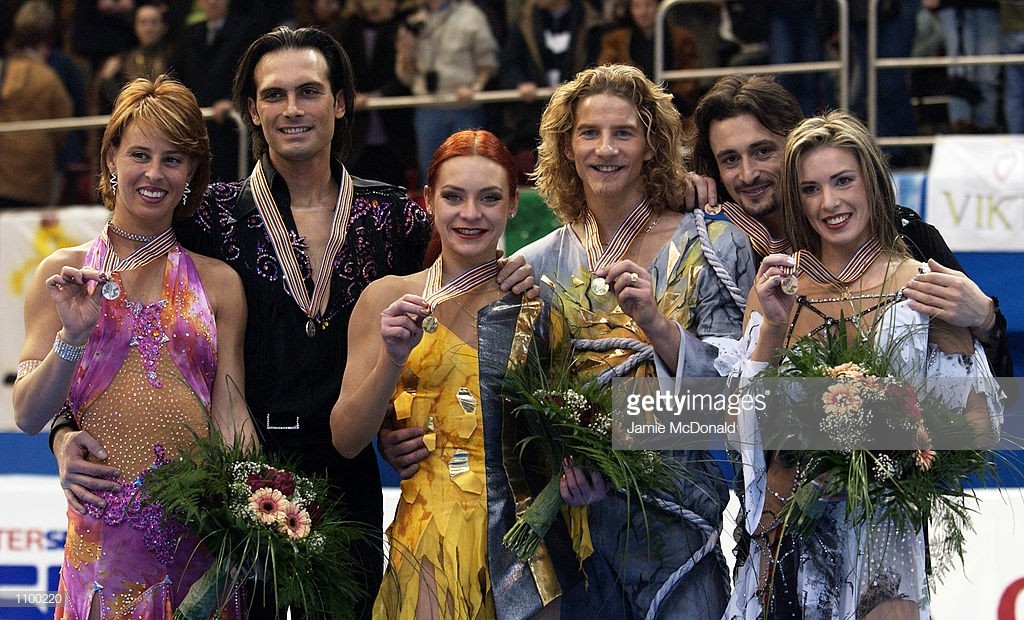파일:2002 유럽선수권 아이스댄스 포디움.jpg