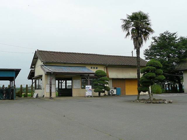 파일:external/upload.wikimedia.org/640px-Terauchi_Station.jpg