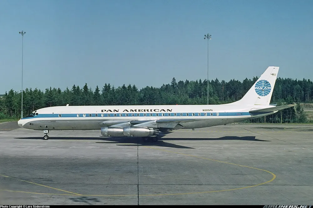 파일:팬암의 DC-8.jpg