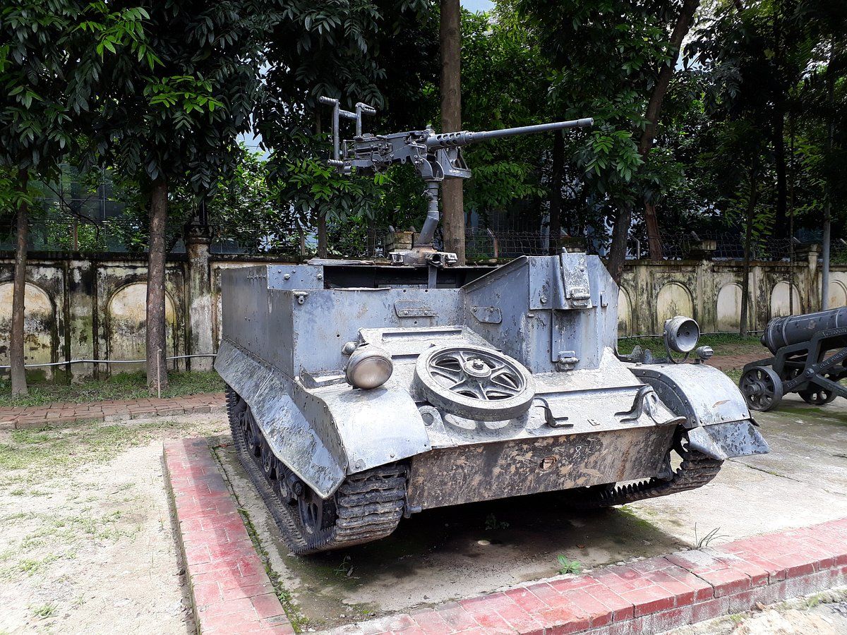 파일:Bangladesh_Military_Museum_Universal_Carrier.jpg