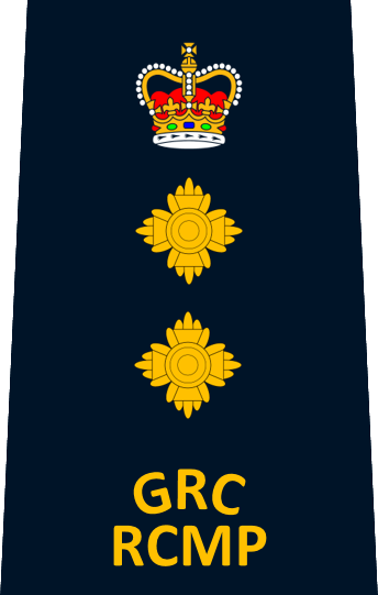 파일:RCMP_Chief_Superintendent.png