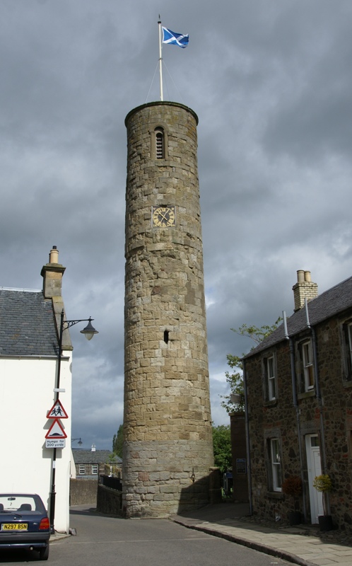 파일:Round Tower in Scotland.jpg
