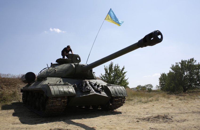 파일:ukraine_Army_captured_IS-3.jpg