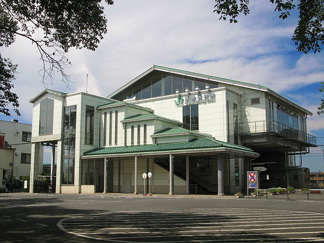 파일:external/upload.wikimedia.org/640px-Musashitakahagi_Station_South_Entrance_1.jpg