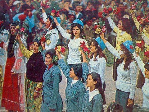 파일:external/upload.wikimedia.org/Women_in_Mosul_Spring_Festival_-_1977.jpg